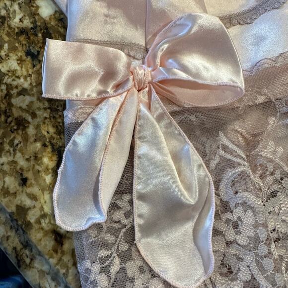 Vintage Lady Carmen Dallas Womens Ice Pink Satin Lace Slip/Dress/Gown Made USA - Picture 10 of 11